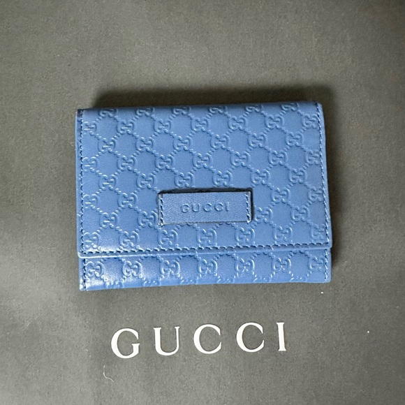100% Authentic Gucci Card Wallet: Light Blue/Periwinkle - Picture 2 of 6
